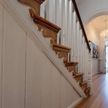 Historic Beauty In The Cbd! Parking And Wifi Apartment Лонсестън Екстериор снимка
